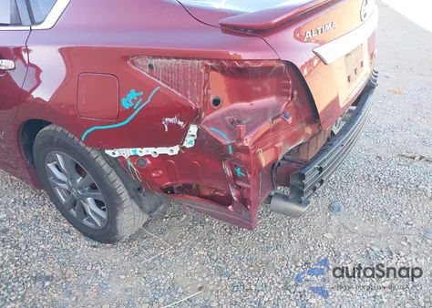 2015 Nissan Altima 2.5 S из США, поврежденный, VIN 1N4AL3AP3FC491492